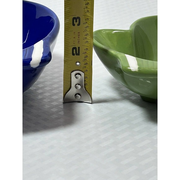 2 Vintage BW Boston Warehouse Christmas Mitten Nesting Serving BOWLS - Picture 10 of 13